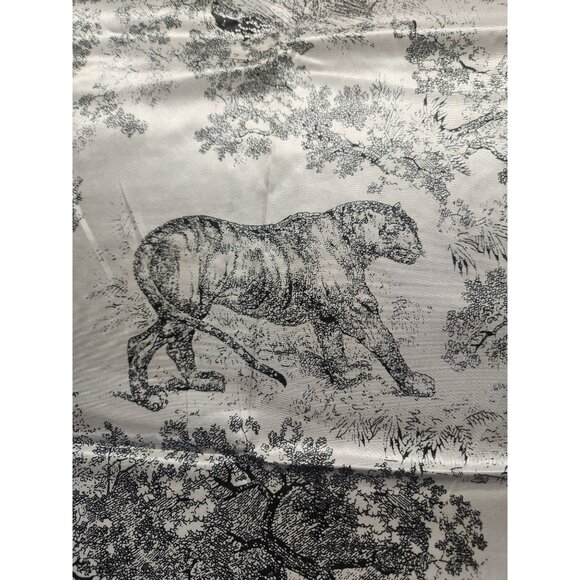 Black & White Affrican Animal Print Scarf 35x35 inch Satin Finish Square Design - Picture 4 of 13